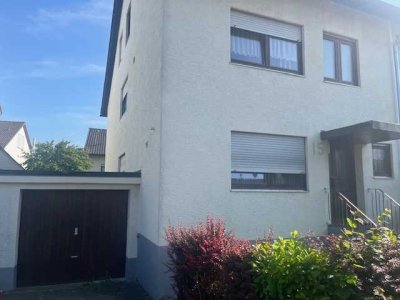 Preiswertes Doppelhaushälfte in Steinenbronn