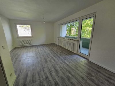 Renovierte Wohnung mit Balkon in Crange zu vermieten