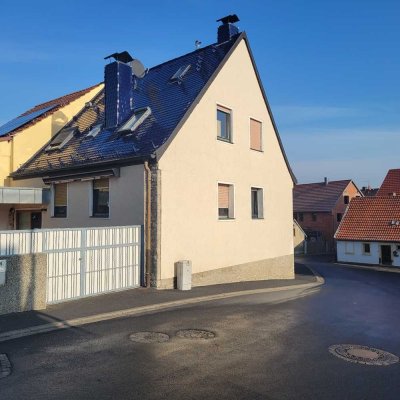EFH mit kleiner ELW in ruhiger Lage