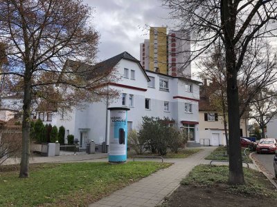 Vollständig neu renovierte Wohnung mit zweieinhalb  Zimmern in Frankenthal (Pfalz)
