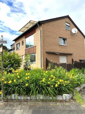 Geschmackvolle 3-Raum-EG-Wohnung mit geh. Innenausstattung mit Wintergarten in Elsdorf