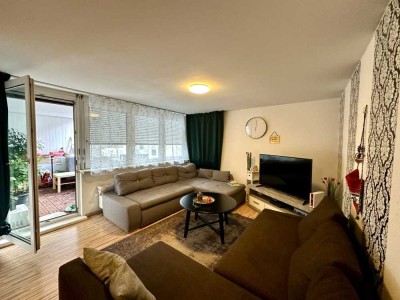 2,5-Zi-Wohnung mit Balkon, TG-Platz und Aufzug