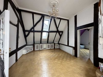 Attraktive 4-Zimmer-Maisonette-Wohnung mit EBK in Hofheim am Taunus