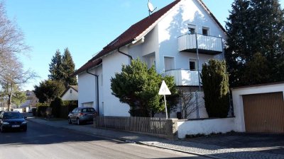 Gepflegte vollklimatisierte 2-Zimmer-Wohnung mit Kachelofen , Terrasse und EBK in Odelzhausen