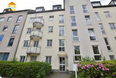 *Einziehen oder vermieten: Attraktive 2-Raum-Wohnung mit Stellplatz, Aufzug & Loggia*