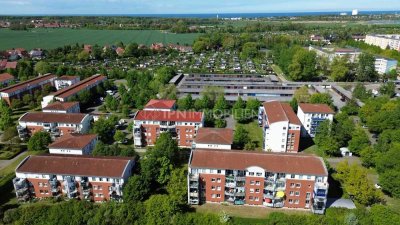 2 Zimmer Eigentumswohnung mit Sonnenbalkon und Garagen-Stellplatz