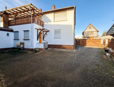 Platz für Familie, Hobby & Handwerk – Haus mit Scheune, Hof und Dachterrasse