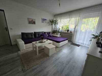 2 Zimmer Wohnung ca. 60 qm EG mit Balkon - gute Raumaufteilung in Solingen