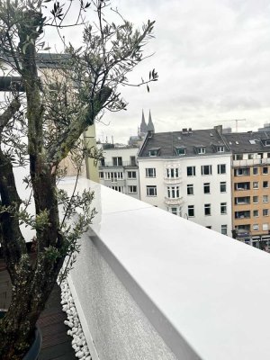 Privatverkauf ! Exclusives Penthouse mit Whirlpool über den Dächern von Köln mit Blick auf den Dom