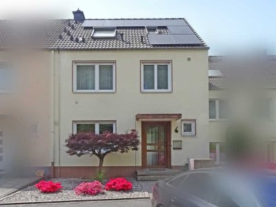 Gepflegtes 6-Zimmer-Reihenhaus in Siegburg von privat