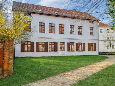 Denkmalgeschütztes Mehrfamilienhaus mit 6 Wohneinheiten in Altlandsberg