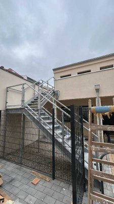 Traumhafte neu sanierte Dachgeschoss-Wohnung mit Balkon in Top-Lage von Leipzig-Plagwitz