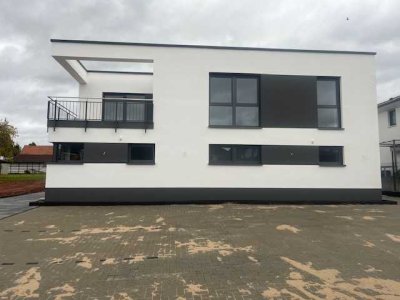 Exklusive Wohnung mit 3 Zimmern und Balkon in Gründau