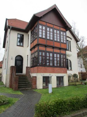 Schöne 2 Zimmer Dachgeschoss-Wohnung