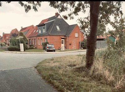 Idyllische Doppelhaushälfte in Emden – 150.000 € – Auch ideal als Ferienhaus!
