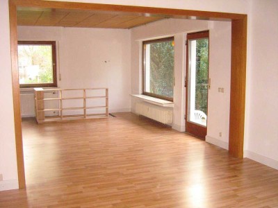 Hennef Stadt- Haus im Haus mit Holzofen, Garten, 2 Terrassen, Sauna