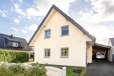 KEINE KÄUFERPROVISION Junges und top gepflegtes Einfamilienhaus mit Garten im schönen Schloß Holte