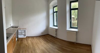 Schöne feine 1-Zimmerwohnung mit Parkett