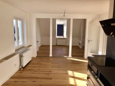 Vollsanierte Maisonette mit Stil – 2-Zimmer-Wohnung mit hochwertiger Ausstattung in Augsburg-Pfersee
