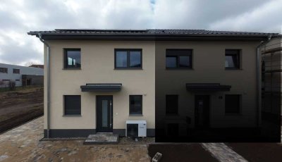 Neubau-Doppelhaushälfte in Magdeburg-Neustadt *Erstbezug*