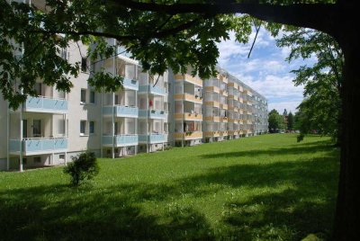 Im Grünen gelegene 3-Raum-Wohnung mit Balkon