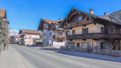 Stadthaus mit Baugenehmigung für 4 Wohnungen