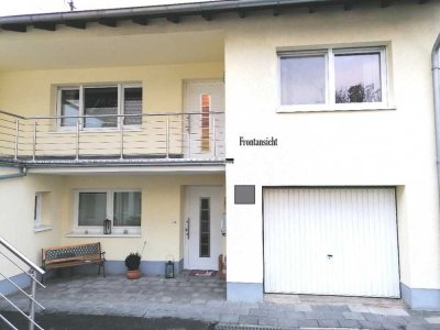 Fast ein Eigenheim: 100 m² 3-Zimmer-Wohnung, Balkon, Terrasse, Garten & viel Nutzfläche - privat
