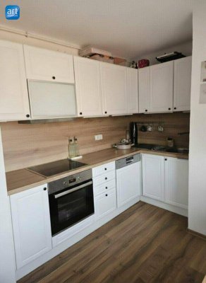 Helle, sonnige Wohnung mit Lift und Garage in zentraler Lage!