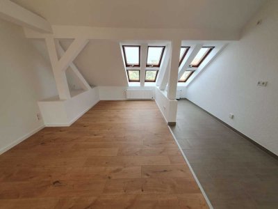 ***Moderne 2-RWG im DACHGESCHOSS - offene Wohnküche - WE 10***