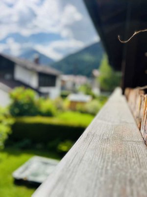 Wohnen im Zugspitzland! Stilvoll ausgest. 2,5-Zi.-Whg. in Oberau bei Garm. zu verk. Zum Einzug frei!