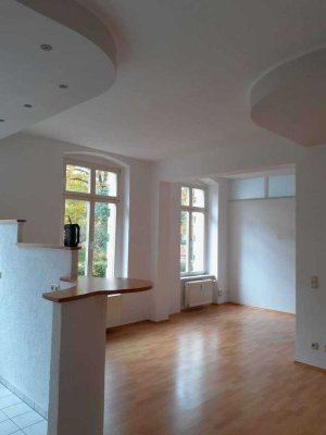 *** Gepflegte 2,5-Zimmer-Erdgeschosswohnung mit Gartenmitnutzung in ruhiger Lage von Frankenberg ***