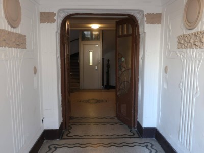 4-ZIMMER-WOHNUNG! 4. LIFTSTOCK! SANIERUNGSBEDÜRFTIG! U-BAHN-NÄHE! PROVISIONSFREI!