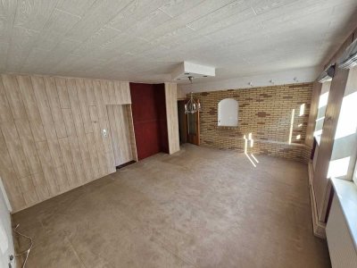 Großzügige Wohnung mit 4-5 Zimmern und Garten in Stuttgart-Ost