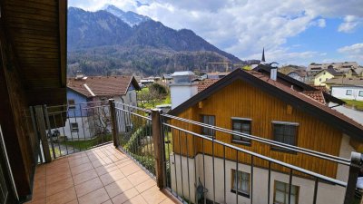 In begehrter Lage: Doppelhaushälfte mit Bergblick