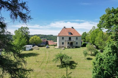 Charmantes Landhaus mit großzügigem Grundstück und Weitblick in Kirchberg an der Raab