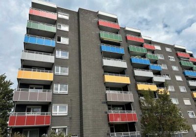 Helle 3 Zimmer Wohnung 94 qm in Monheim (Zentrum)