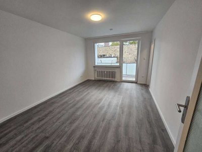 Top sanierte 1 Zi-Whg.+Balkon | Einbauküche | Aufzug | FFM Innenstadt