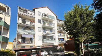 Familienfreundliche, frisch renovierte 3-Raum-Wohnung mit 2 Balkonen