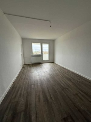 Helle 3-Zimmer-Wohnung mit Balkon in Schwerin