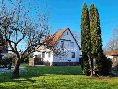 Freistehendes Einfamilienhaus mit Einliegerwohnung in Göttingen- Holtensen!