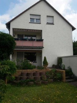 Freundliche 3 Zi., Kü., Tgl.Bad, Terrasse mit Markise und Garten in 63165 zu vermieten.