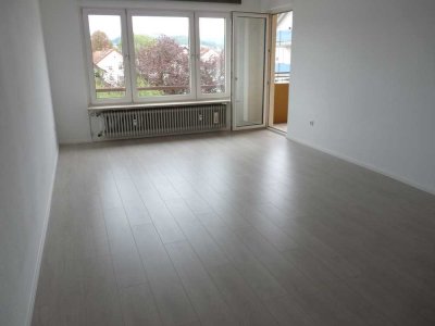 zentrale renovierte 3,5 Zimmerwohnung mit Balkon in ruhiger Lage von Bensheim