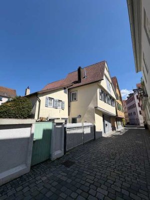 Esslingen Altstadt - Bühne mit Dachterrasse Garage