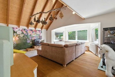 Ihr neues Zuhause in traumhafter Lage von Pfaffenrot! Gepflegtes EFH mit ELW, Garten und Carport