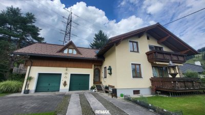 NEUER PREIS!!! Großzügiges Haus mit wunderschönem Garten!
