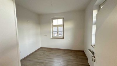 Attraktive komplett sanierte 4,5-Zimmer-Wohnung im Herzen von Gundelfingen - Sofort bezugsfertig!
