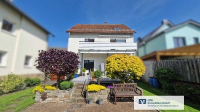 Gepflegtes Einfamilienhaus mit einladenden Garten