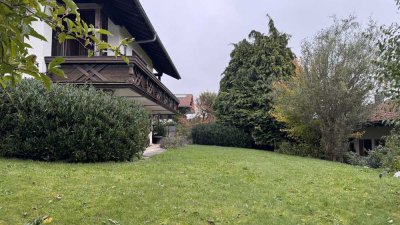 Ruhige, großzügige DHH - MGH in Hanglage mit schönen Ausblick