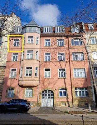 Schöne 2-Zimmer-Eigentumswohnung mit Balkon und PKW-Stellplatz in Erfurt!