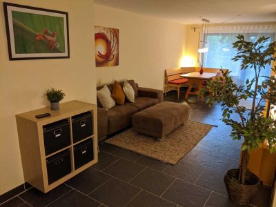 Schöne 3 Zimmer EG-Wohnung mit großer ruhiger Südterrasse von Privat
